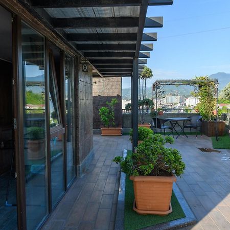 Hotel Sunny Μπατούμι Εξωτερικό φωτογραφία