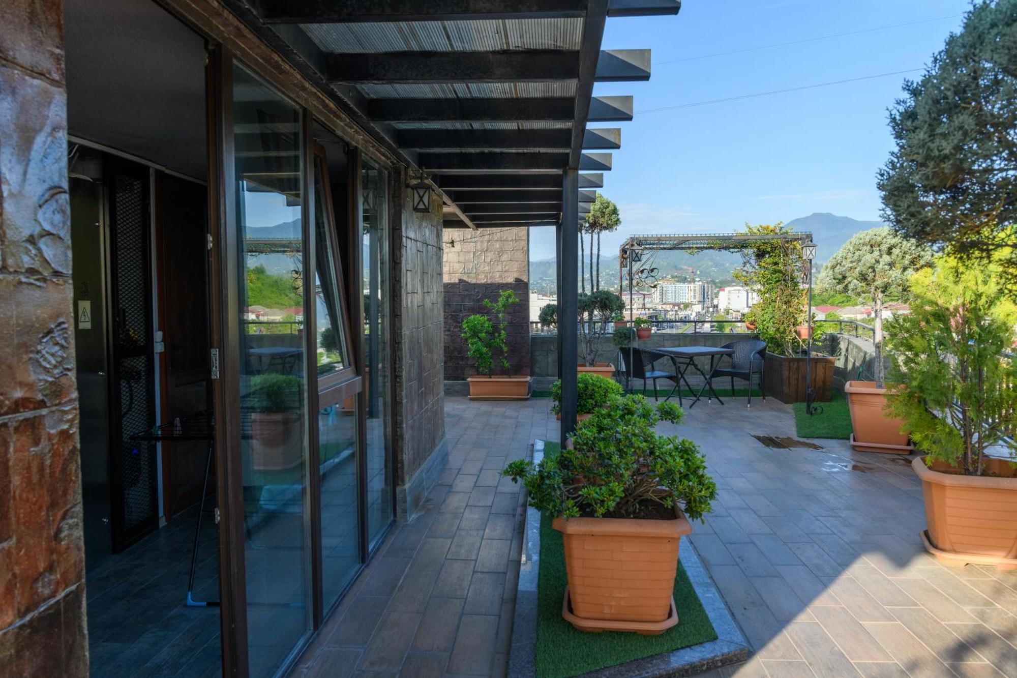 Hotel Sunny Μπατούμι Εξωτερικό φωτογραφία